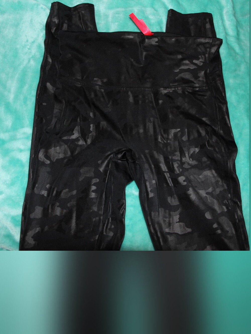 Women's Black Spanx Leggings Size Small - Picture 4 of 8